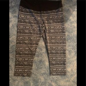 SO capri leggings XL